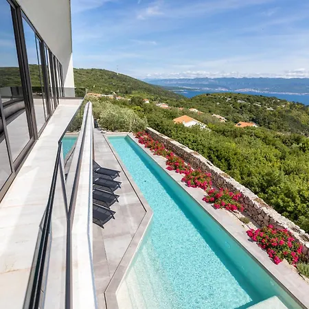 Luxury Maslina With Sea View Vrbnik (Primorje-Gorski Kotar)